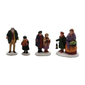 Dept 56 Carolers On The Doorstep Heritage Village 5570-0 Boxed *chip READ*